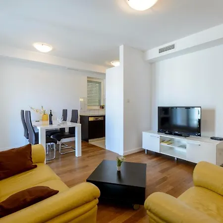 Dvori Lapad * Dubrovnik