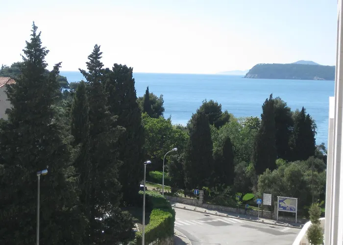 Dvori Lapad Apartment *