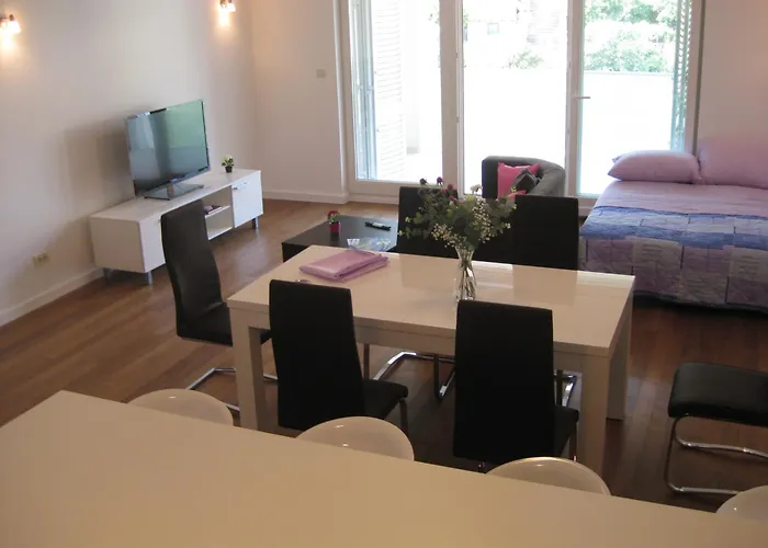 Apartment Dvori Lapad *