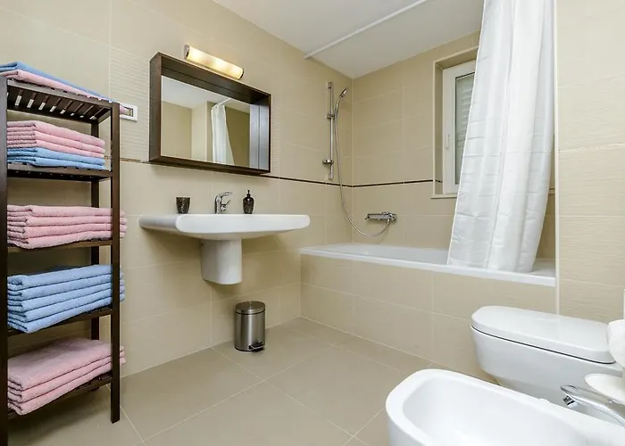 Dvori Lapad Apartment *