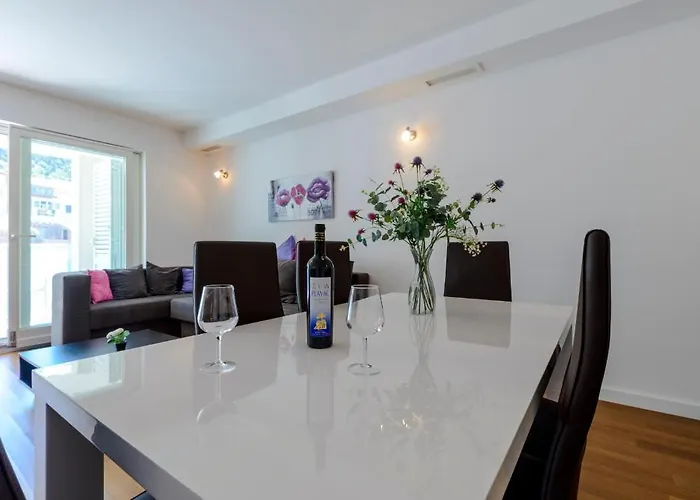 Dvori Lapad Apartment