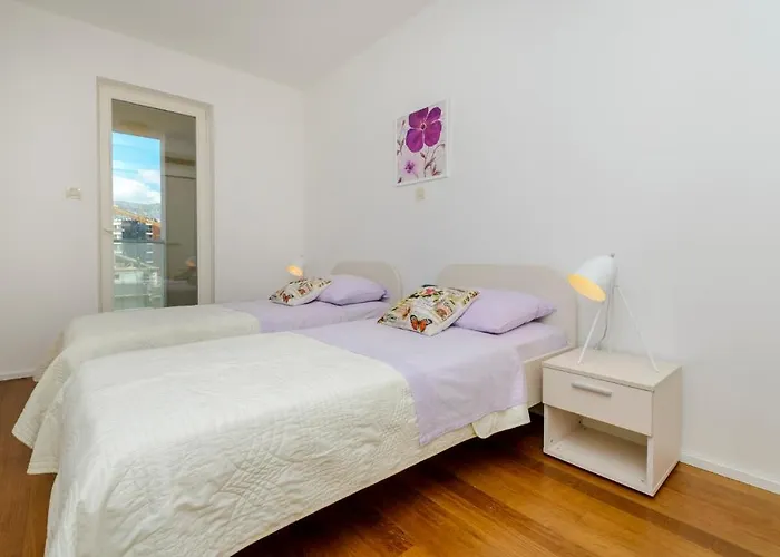 Dvori Lapad Apartment *